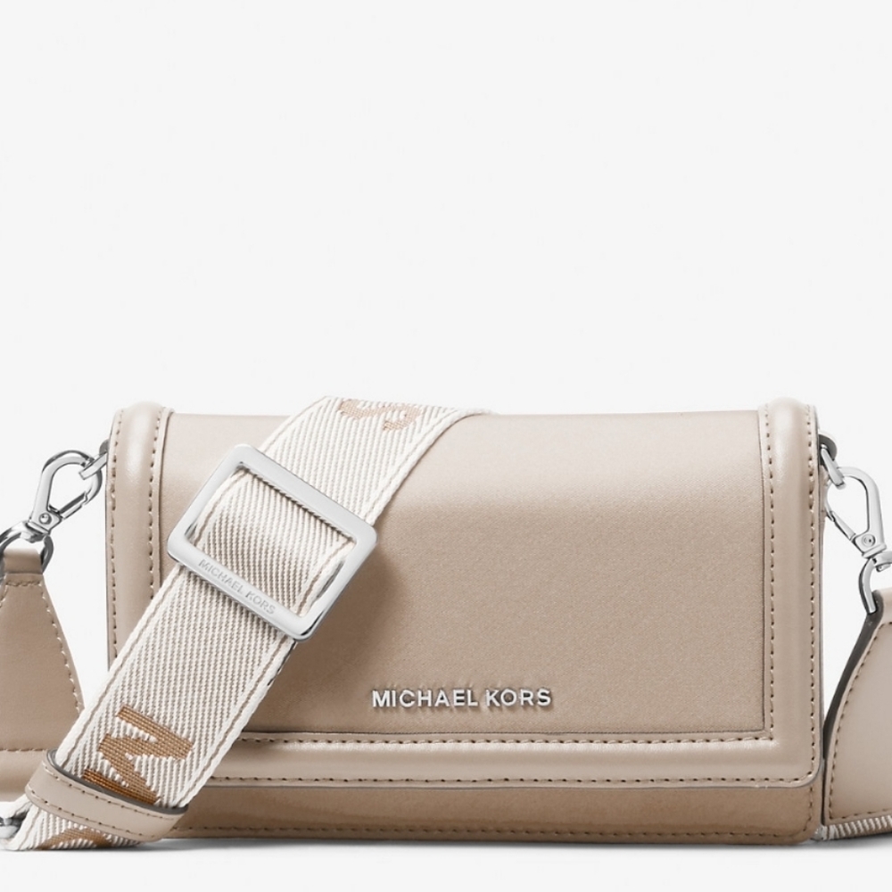 MICHAEL KORS BAG...